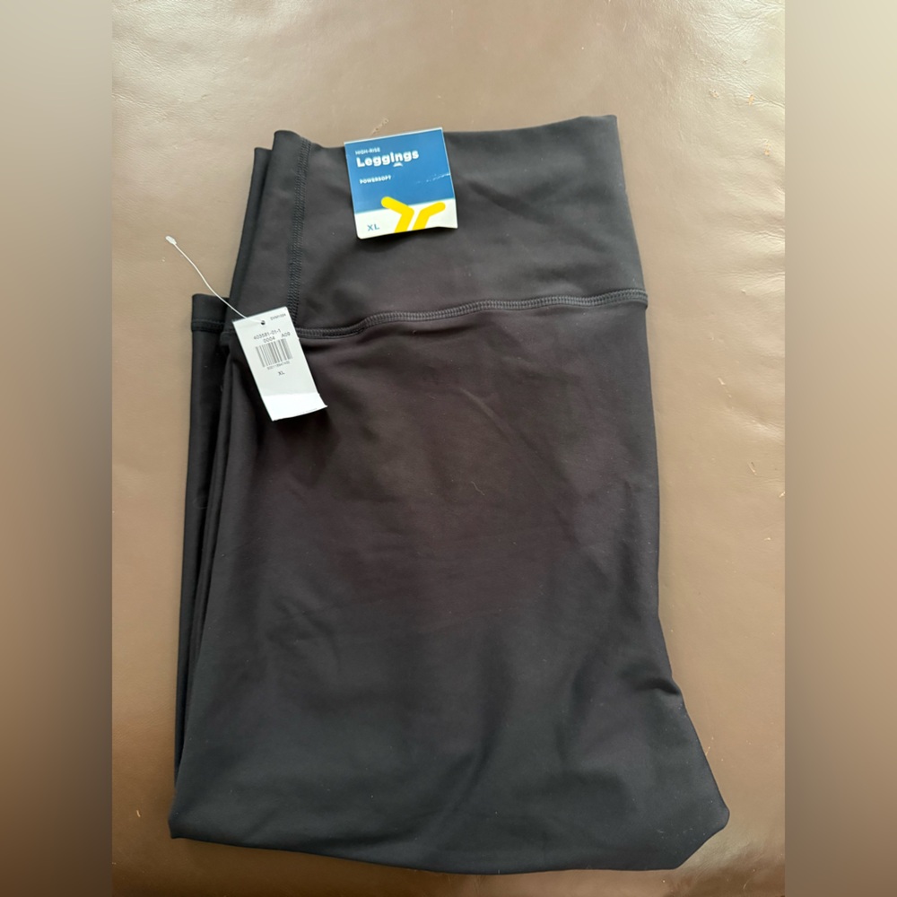 Old Navy Black Capris Leggings